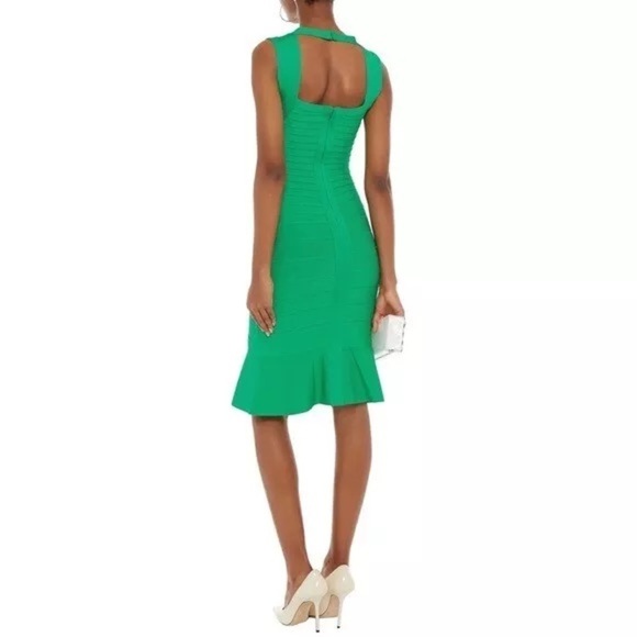 NEW HERVÉ LÉGER Fluted cutout bandage Midi Dress in green size M - Picture 6 of 6